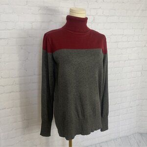 ⭐ 3/$15 Cynthia Rowley Medium Grey Red Turtleneck Thin Sweater